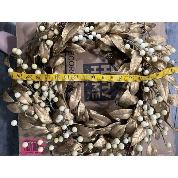 HGTV Home Collection Unlit Artificial Christmas Wreath Metallic Gold 24” NEW - Picture 6 of 7